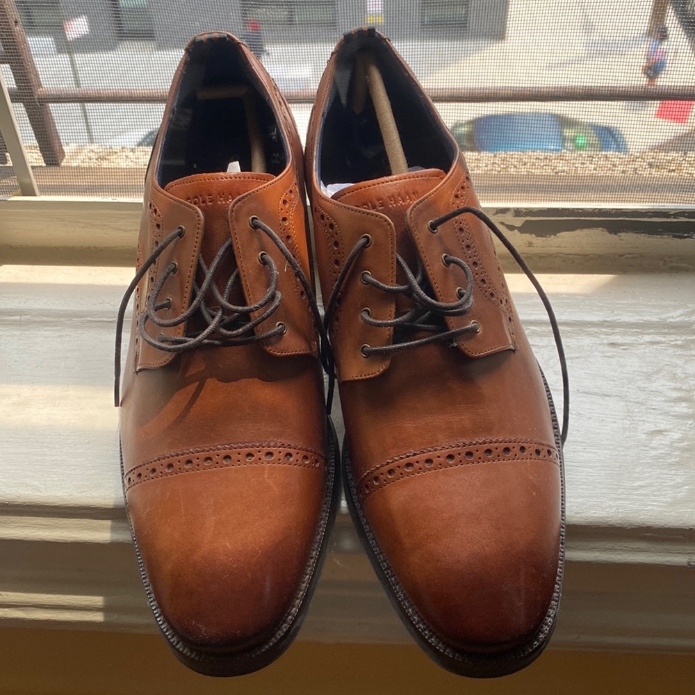 Cole Haan Mens Size 9M Cap Toe shoes New